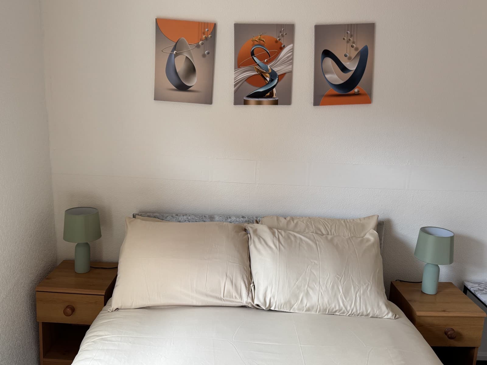 Double room headboard detail